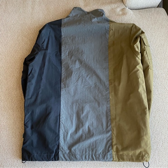 Ronin Division Windbreaker - Picture 5 of 6